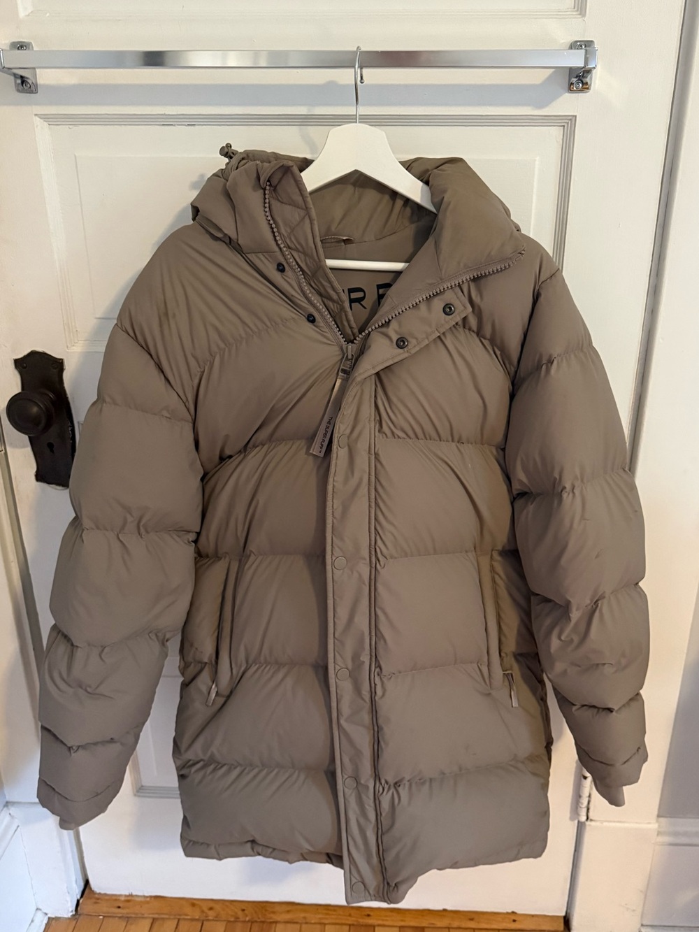 Aritzia Super Puff Mid Length Coat